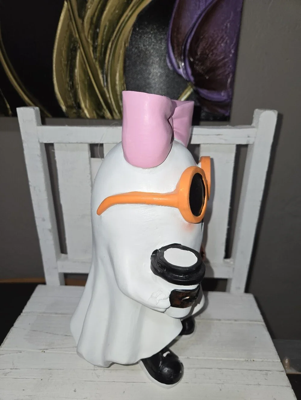 N/A adorable ghost